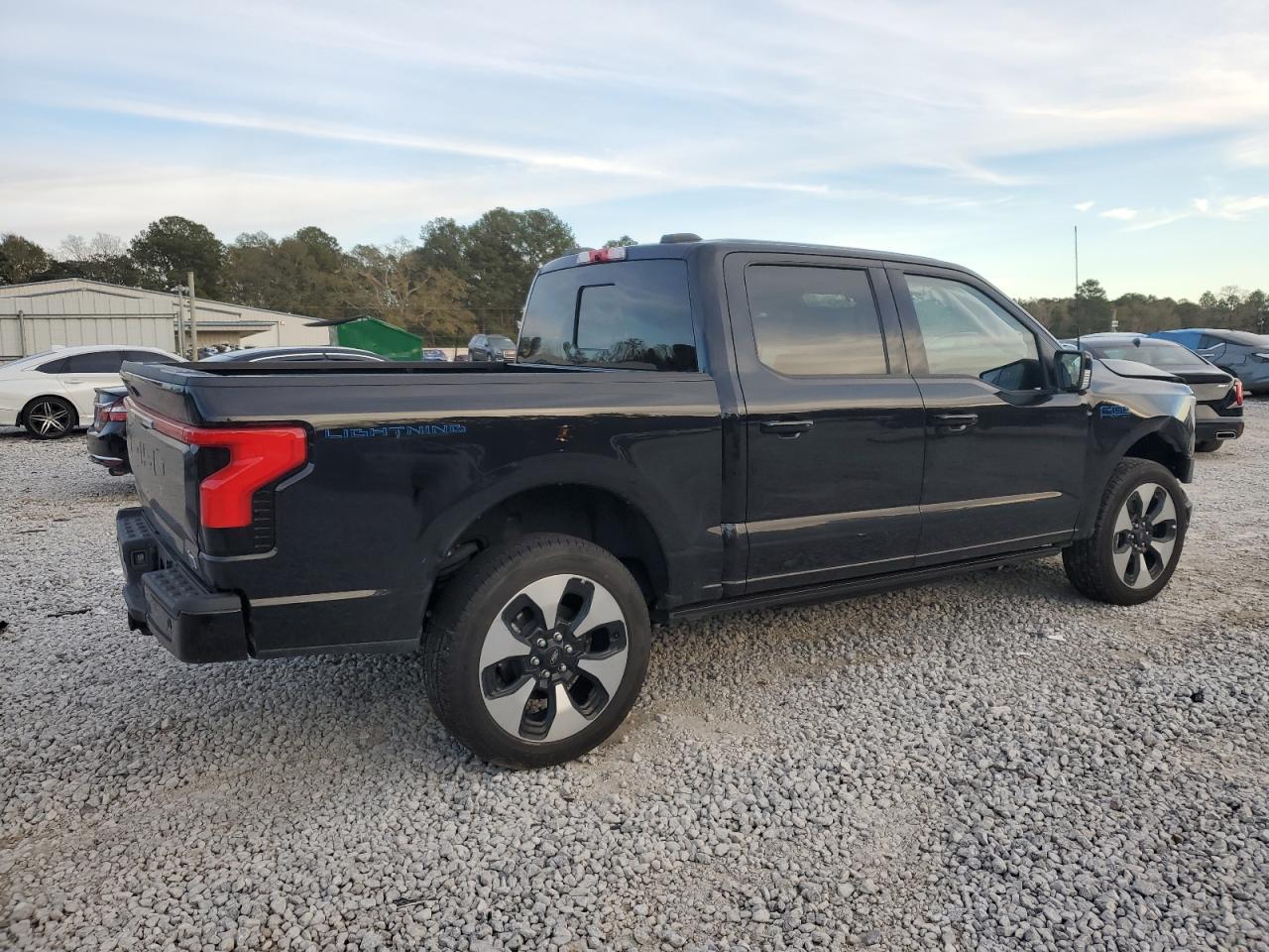 2024 FORD F150 LIGHTNING PLATINUM VIN:WBA8D9C37HA011646