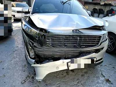 2015 Kia Carnival NONE VIN: