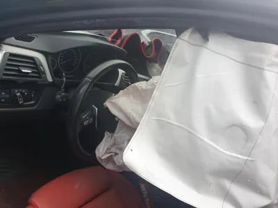 2017 BMW 330 WBA8B9103HK704643 VIN:WBA8B9103HK704643