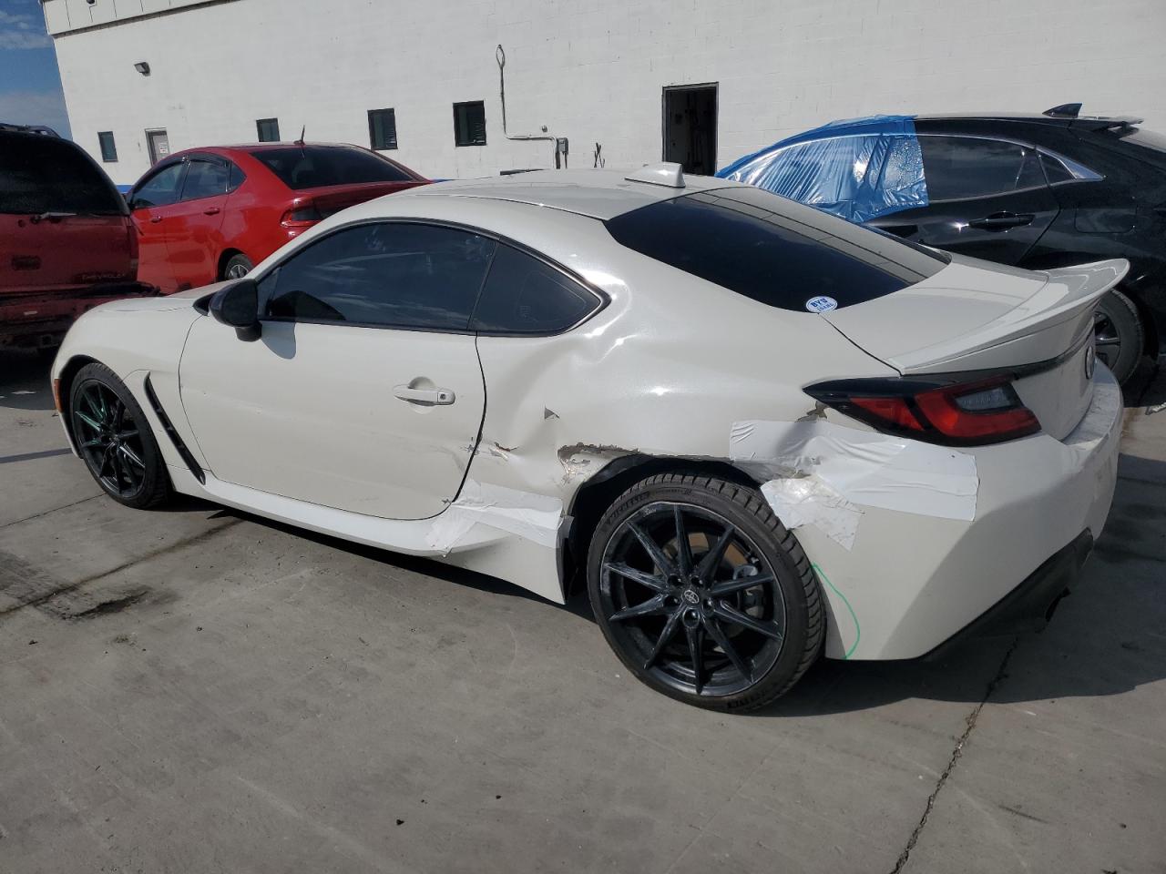 2023 TOYOTA GR 86 PREMIUM VIN:JF1ZNBE13P9763406