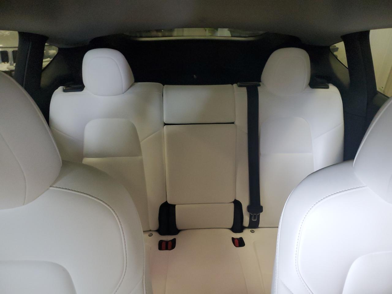 2022 TESLA MODEL Y  VIN:7SAYGDEF4NF511192