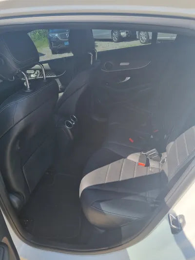 2019 Mercedes-Benz GLC 300 WDC0J4KB2KF528068 VIN:WDC0J4KB2KF528068