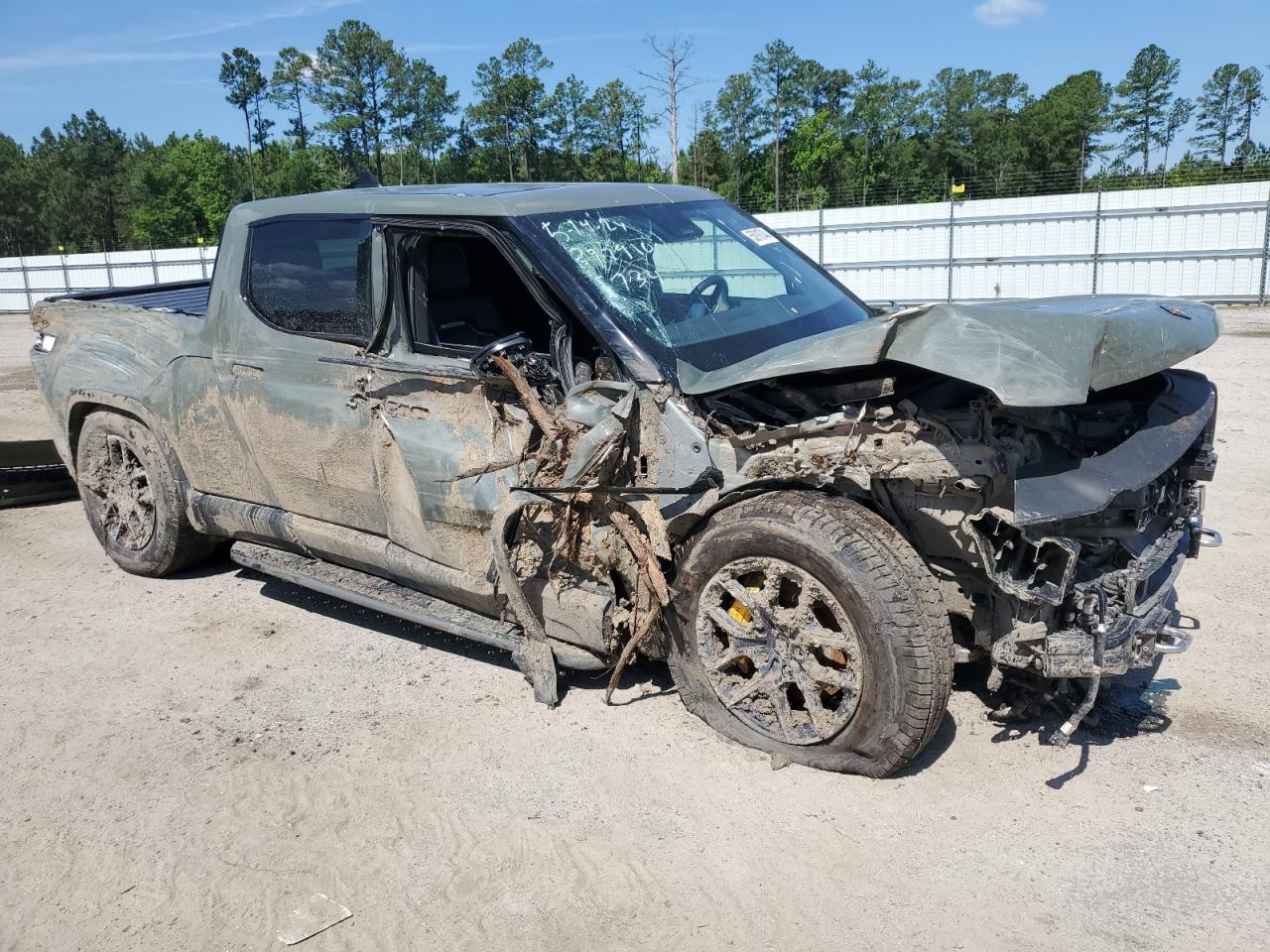 2022 RIVIAN R1T LAUNCH EDITION VIN:7FCTGAAL9NN003734