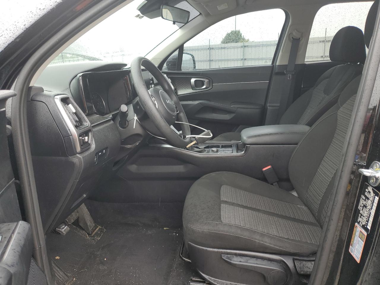 2022 KIA SORENTO LX VIN:5XYRG4LC8NG143036