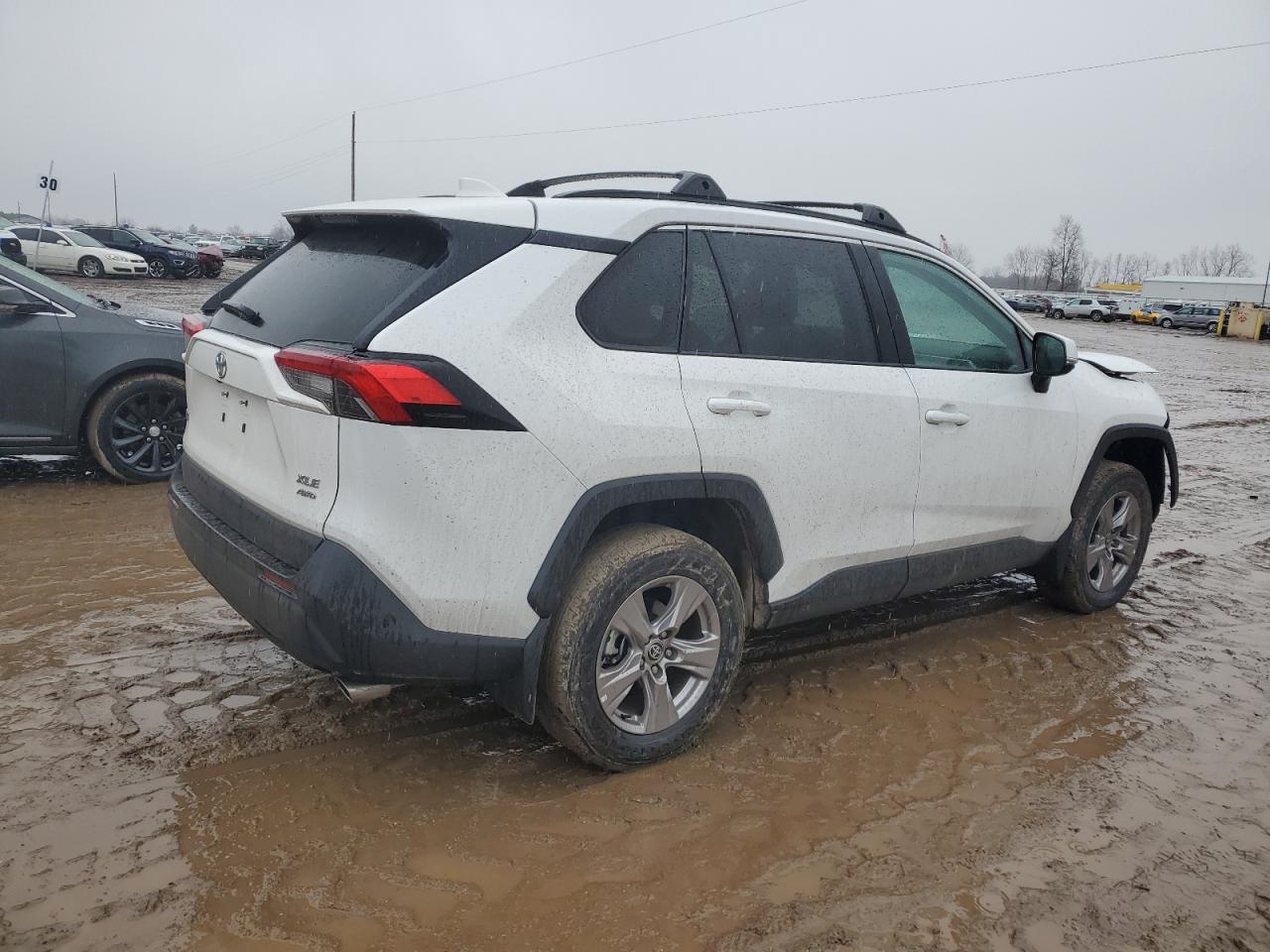 2023 TOYOTA RAV4 XLE VIN:2T3P1RFV0PW352407