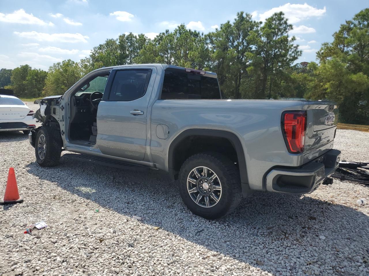 2024 GMC SIERRA K1500 AT4 VIN:3GTUUEE87RG224408