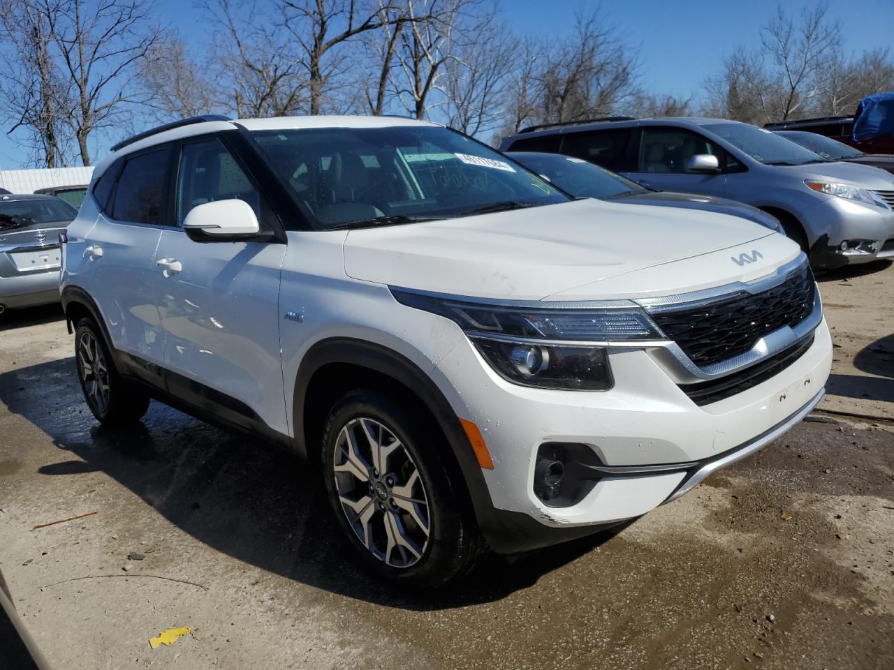 2022 KIA SELTOS EX VIN:KNDERCAA3N7247015