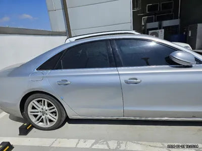 2015 Audi A8 WAUZZZ4H9FN026557 VIN:WAUZZZ4H9FN026557