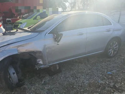 2017 Mercedes-Benz E 300 VIN: