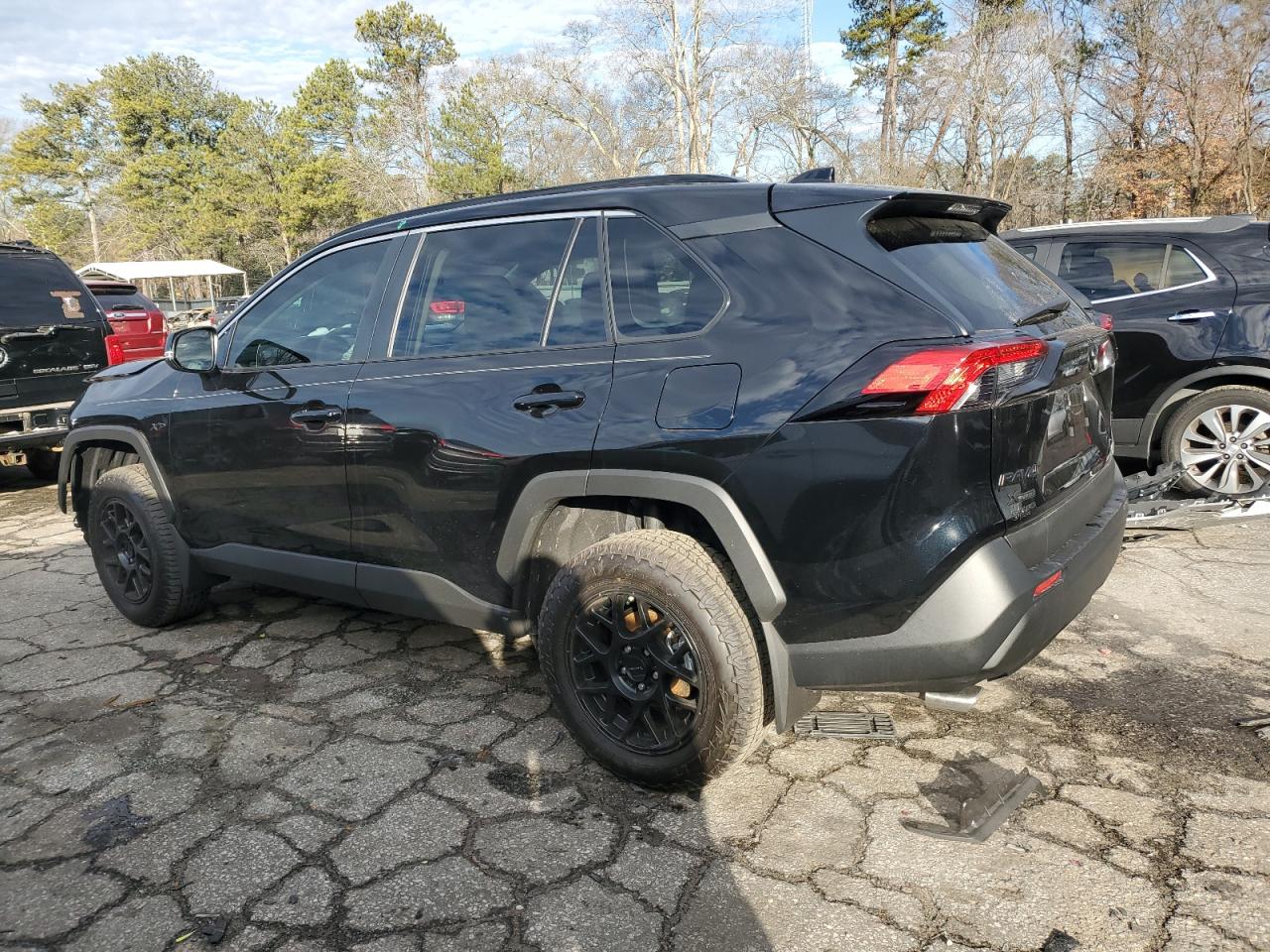 2024 TOYOTA RAV4 XLE VIN:2T3W1RFV9RC290506