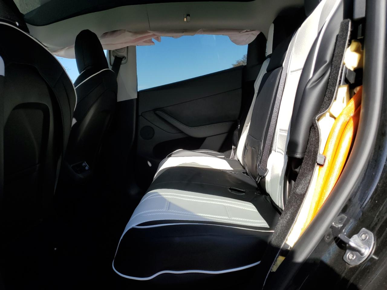 2023 TESLA MODEL Y  VIN:7SAYGDEE3PA197087