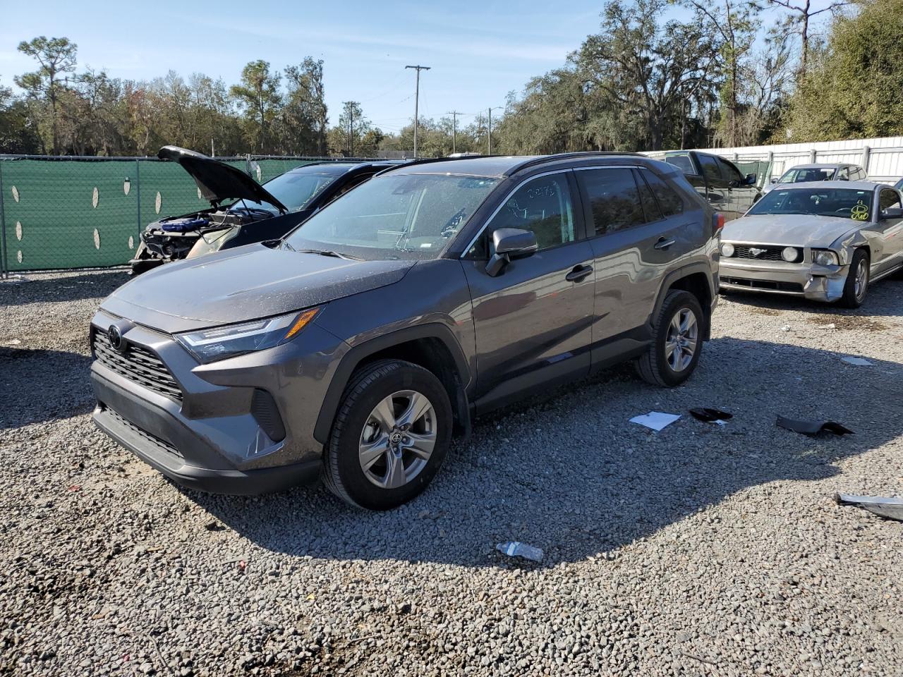 2024 TOYOTA RAV4 XLE VIN:2T3W1RFV0RC255188
