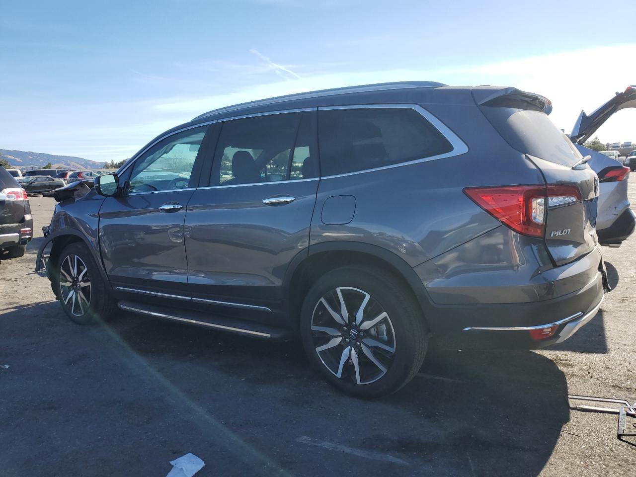 2022 HONDA PILOT TOURING VIN:5FNYF5H63NB029735