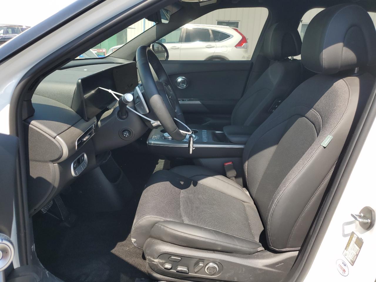 2024 GENESIS GV60 STANDARD VIN:KMUKB4SAXRU024924