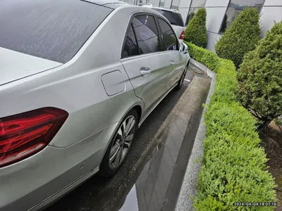 2015 Mercedes-Benz E 300 VIN: