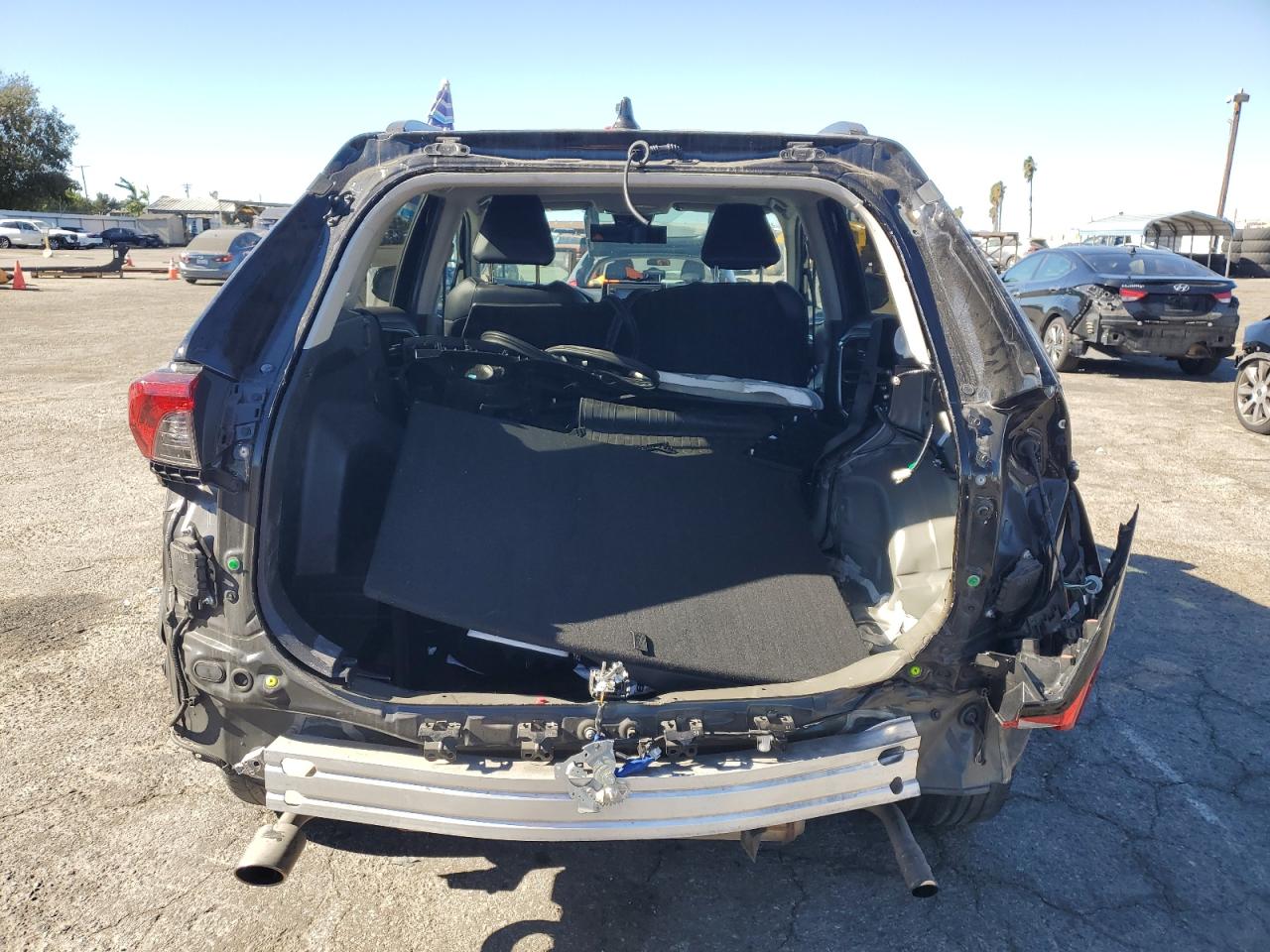 2022 TOYOTA RAV4 XLE PREMIUM VIN:2T3C1RFV5NC196085