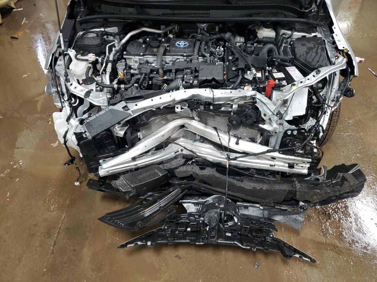 2024 TOYOTA COROLLA LE VIN:JTDBCMFE0R3044215