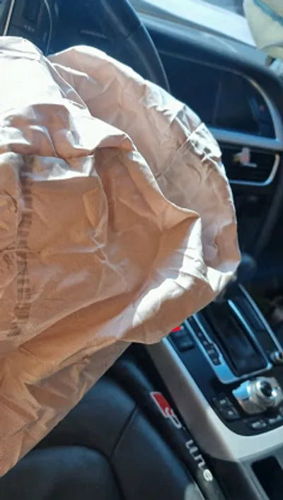 2015 Audi A4 WAUZZZ8K8FN043050 VIN:WAUZZZ8K8FN043050