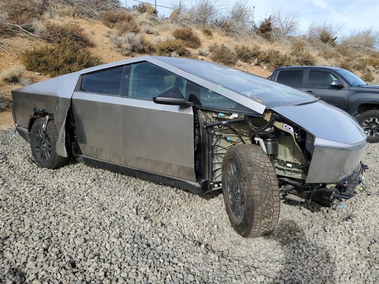 2024 TESLA CYBERTRUCK  VIN:7G2CEHED3RA009891