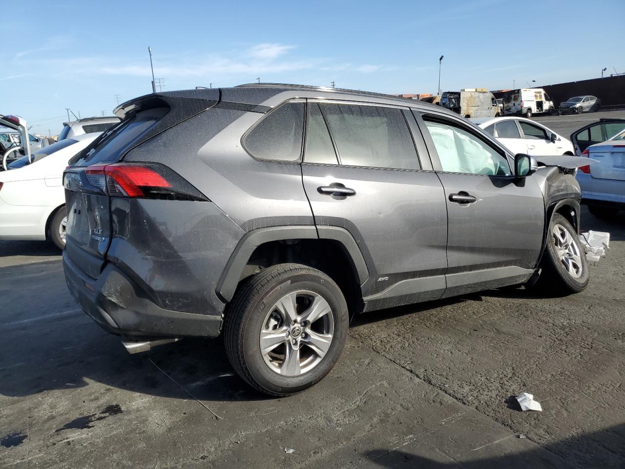2024 TOYOTA RAV4 XLE VIN:2T3RWRFV5RW202399