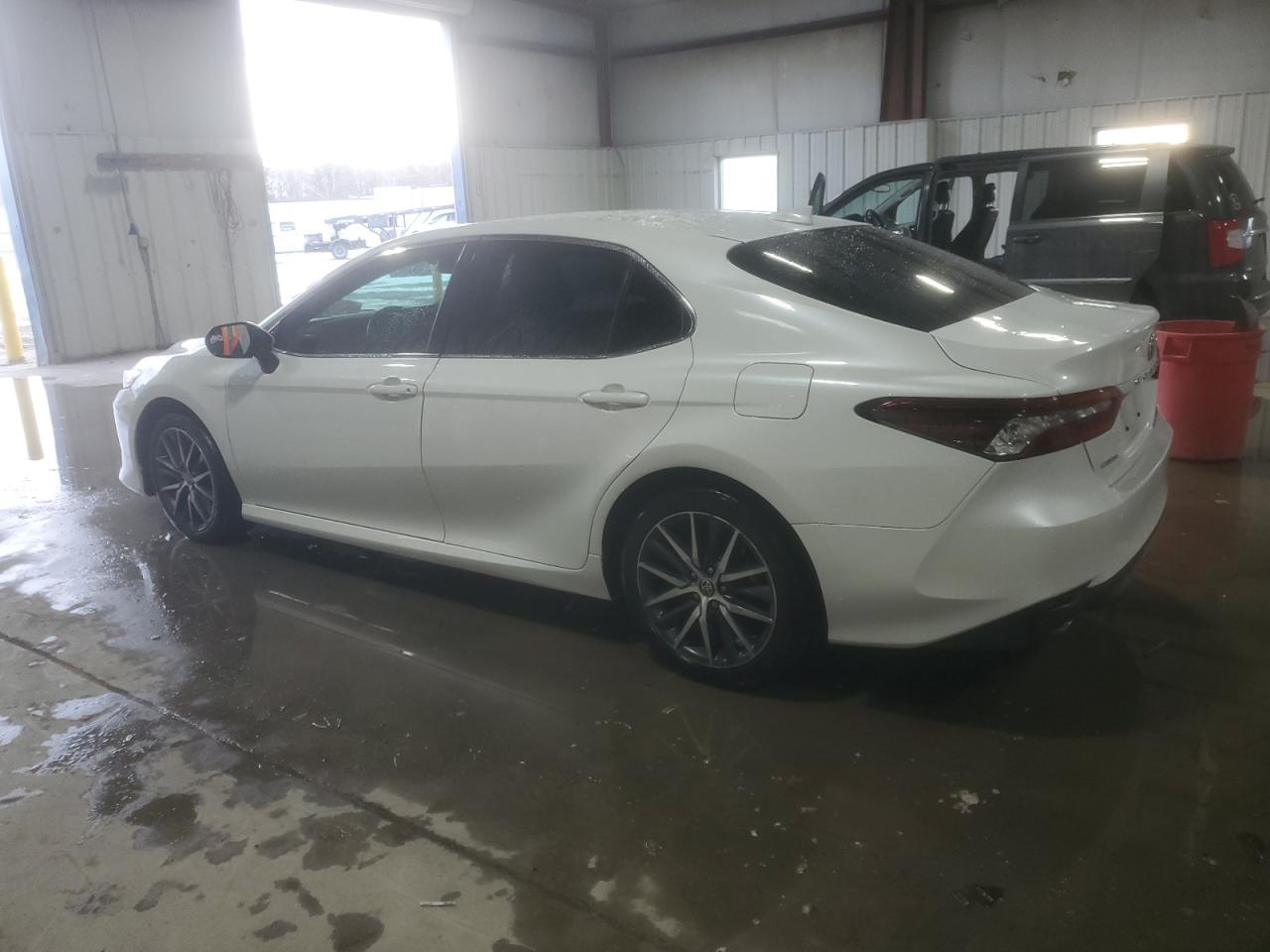 2022 TOYOTA CAMRY XLE VIN:4T1F31AK6NU577182