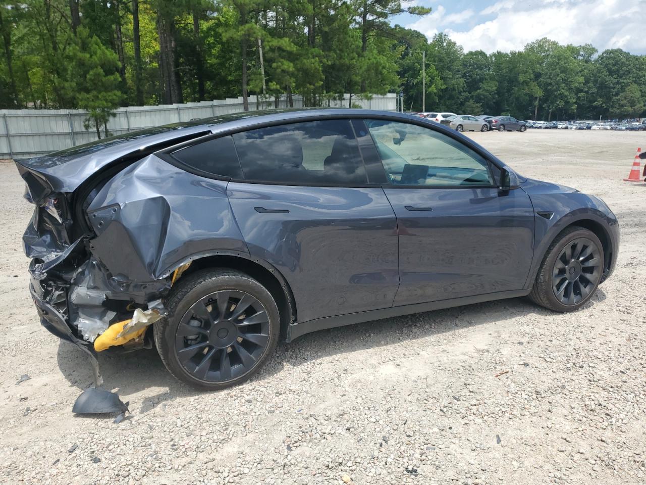 2023 TESLA MODEL Y  VIN:7SAYGDEE1PA024376