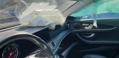 2016 Mercedes-Benz E 220 VIN: