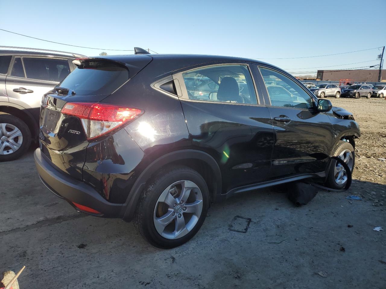 2022 HONDA HR-V LX VIN:3CZRU6H31NM736568
