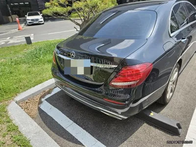 2017 Mercedes-Benz E 200 VIN: