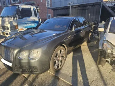 2018 Bentley Flying Spur V8 SCBET53W6JC066324 VIN:SCBET53W6JC066324