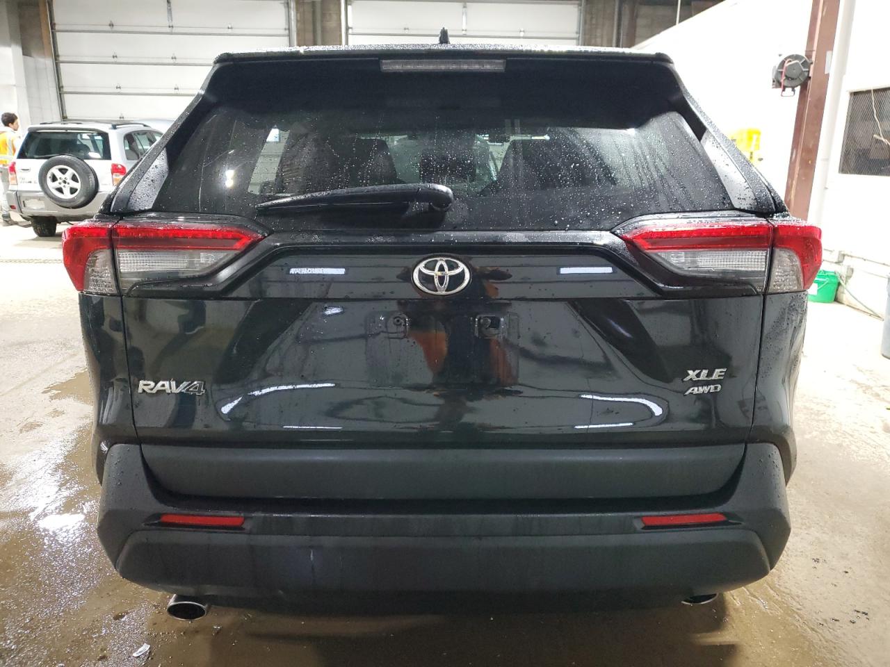 2022 TOYOTA RAV4 XLE VIN:2T3P1RFV2NC298493