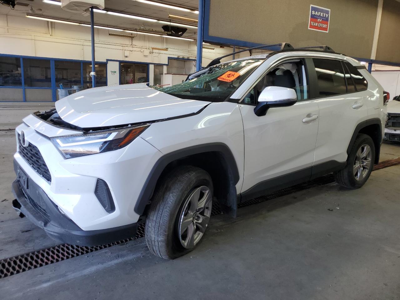 2023 TOYOTA RAV4 XLE VIN:2T3P1RFV7PC348954