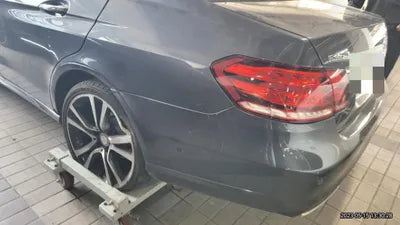 2015 Mercedes-Benz E 220 VIN: