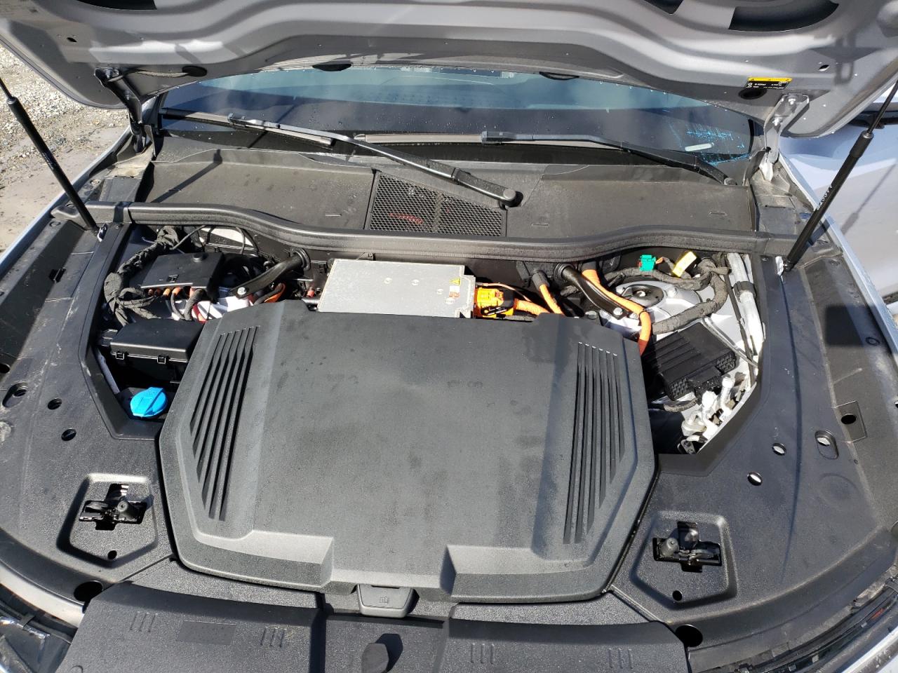 2022 AUDI E-TRON PREMIUM PLUS VIN:WA1LAAGE2NB024937