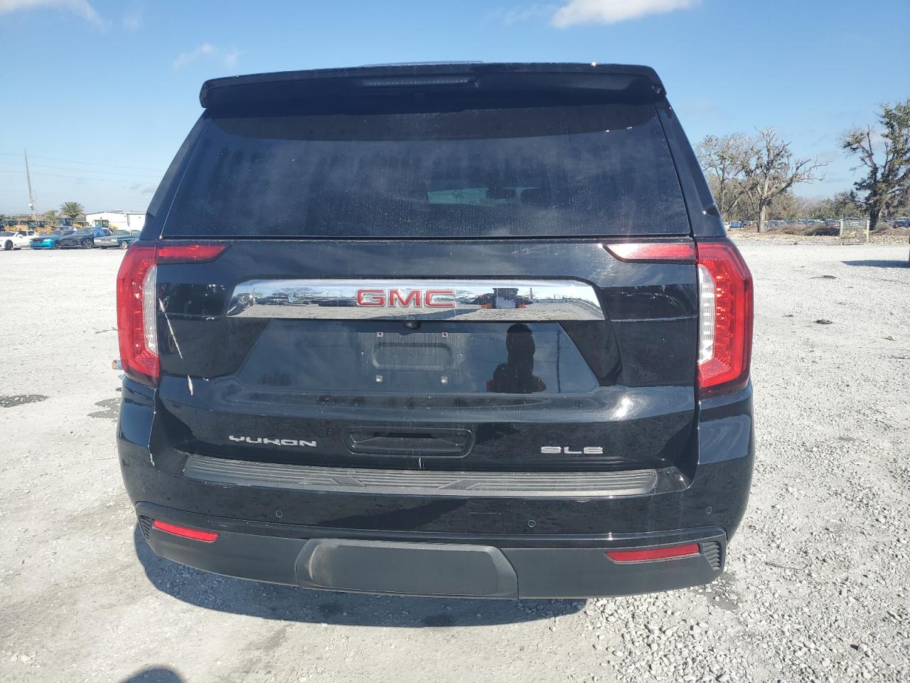 2022 GMC YUKON SLE VIN:1GKS1AKD3NR327219