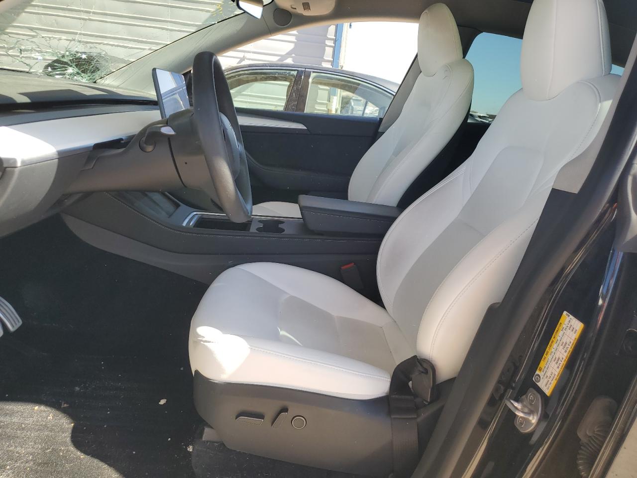 2023 TESLA MODEL Y  VIN:7SAYGDEFXPF738390