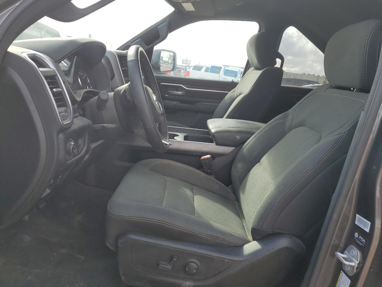 2024 RAM 1500 BIG HORN/LONE STAR VIN:1C6RREFT4RN179145