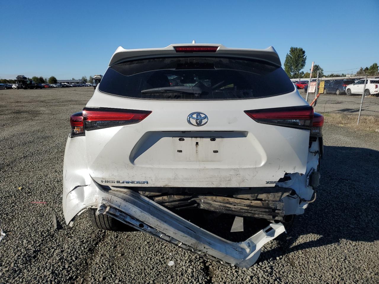 2022 TOYOTA HIGHLANDER XSE VIN:5TDJZRBH3NS221887