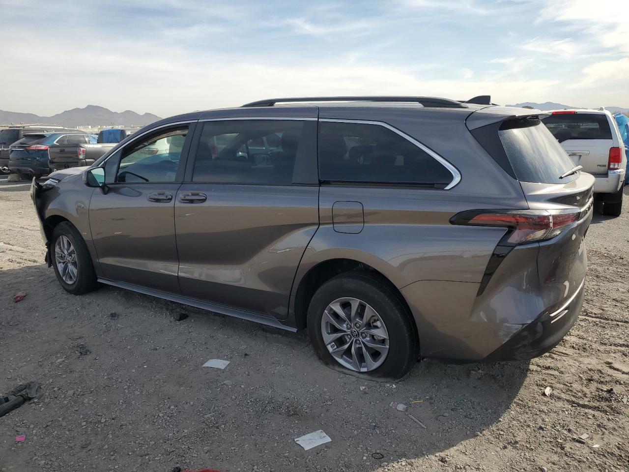 2023 TOYOTA SIENNA LE VIN:5TDKRKEC8PS156095