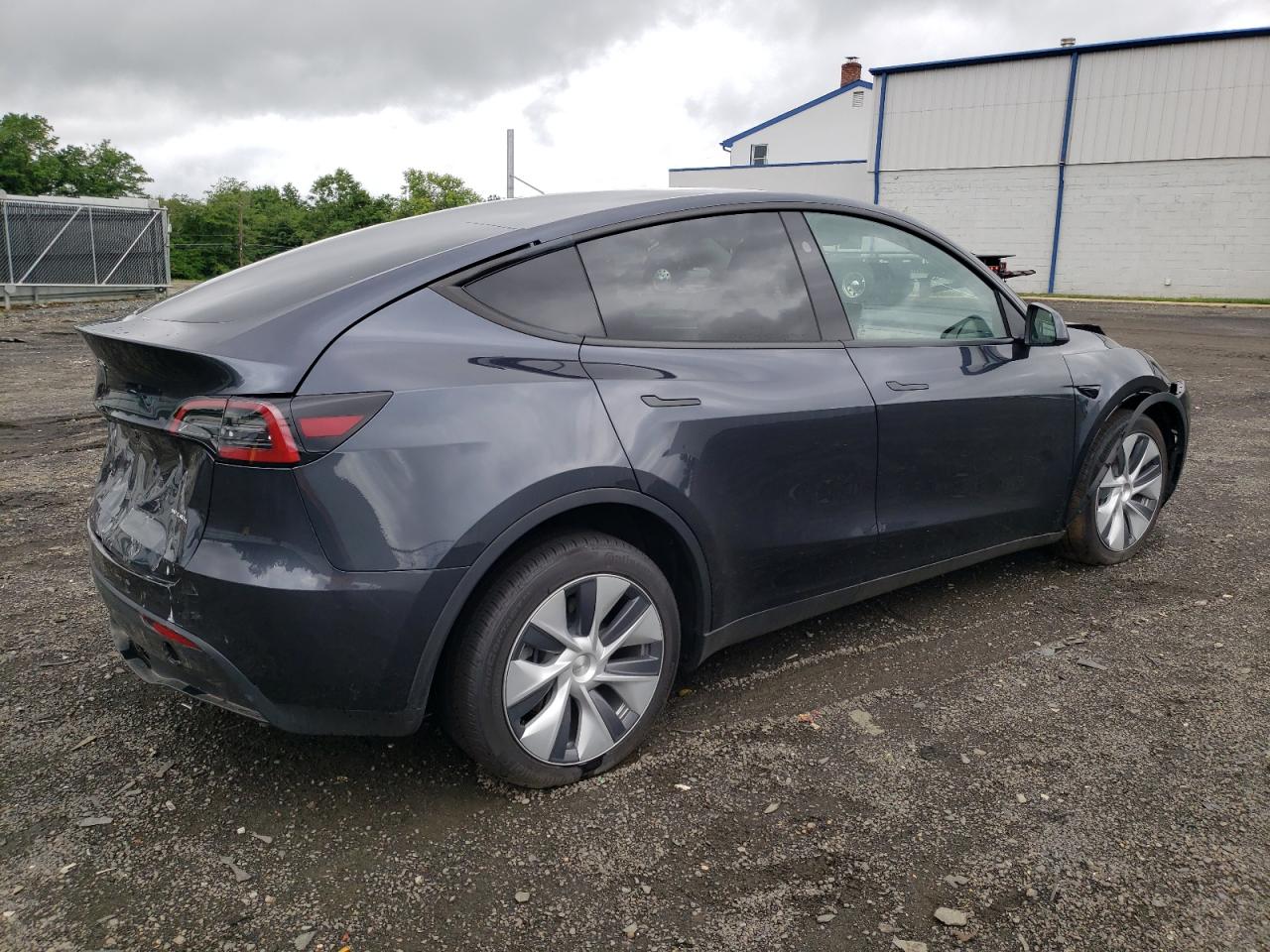 2024 TESLA MODEL Y  VIN:7SAYGDEEXRA229505