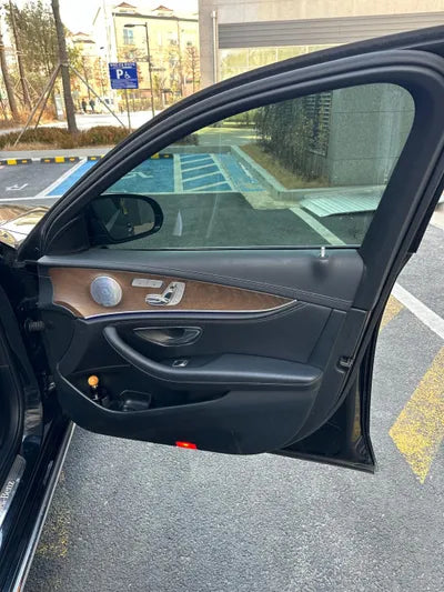 2018 Mercedes-Benz E 300 VIN: