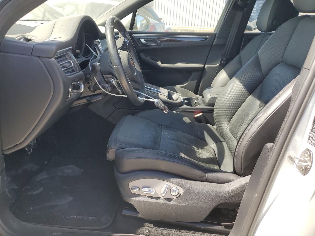 2022 PORSCHE MACAN  VIN:WP1AA2A58NLB07759