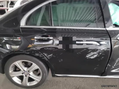 2016 Mercedes-Benz E 200 VIN: