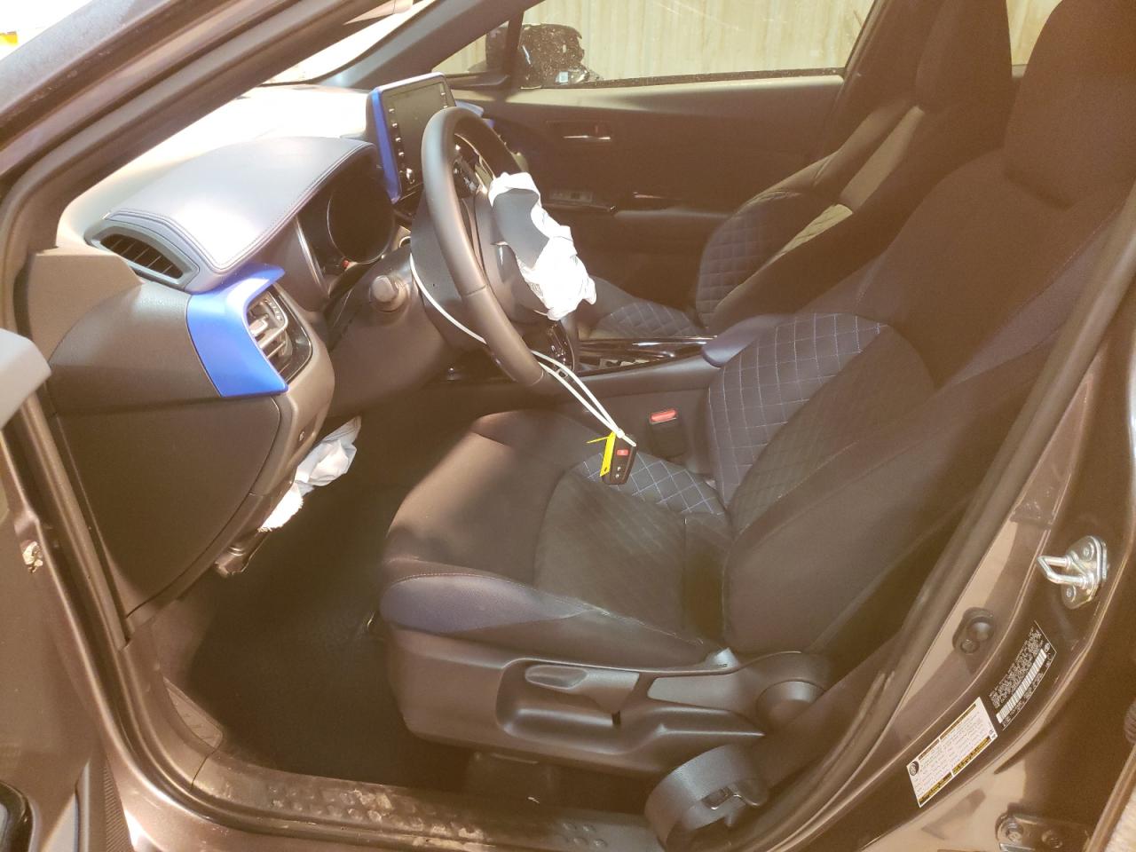 2022 TOYOTA C-HR XLE VIN:JTNKHMBX1N1129784