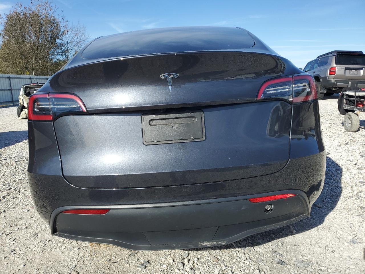2024 TESLA MODEL Y  VIN:7SAYGDED8RF158962
