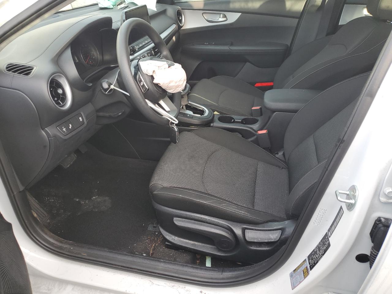 2024 KIA FORTE LX VIN:3KPF24AD0RE827398