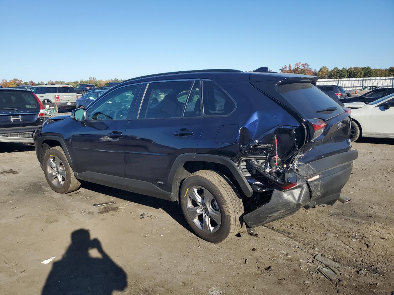 2023 TOYOTA RAV4 XLE VIN:JTMRWRFV1PD198233