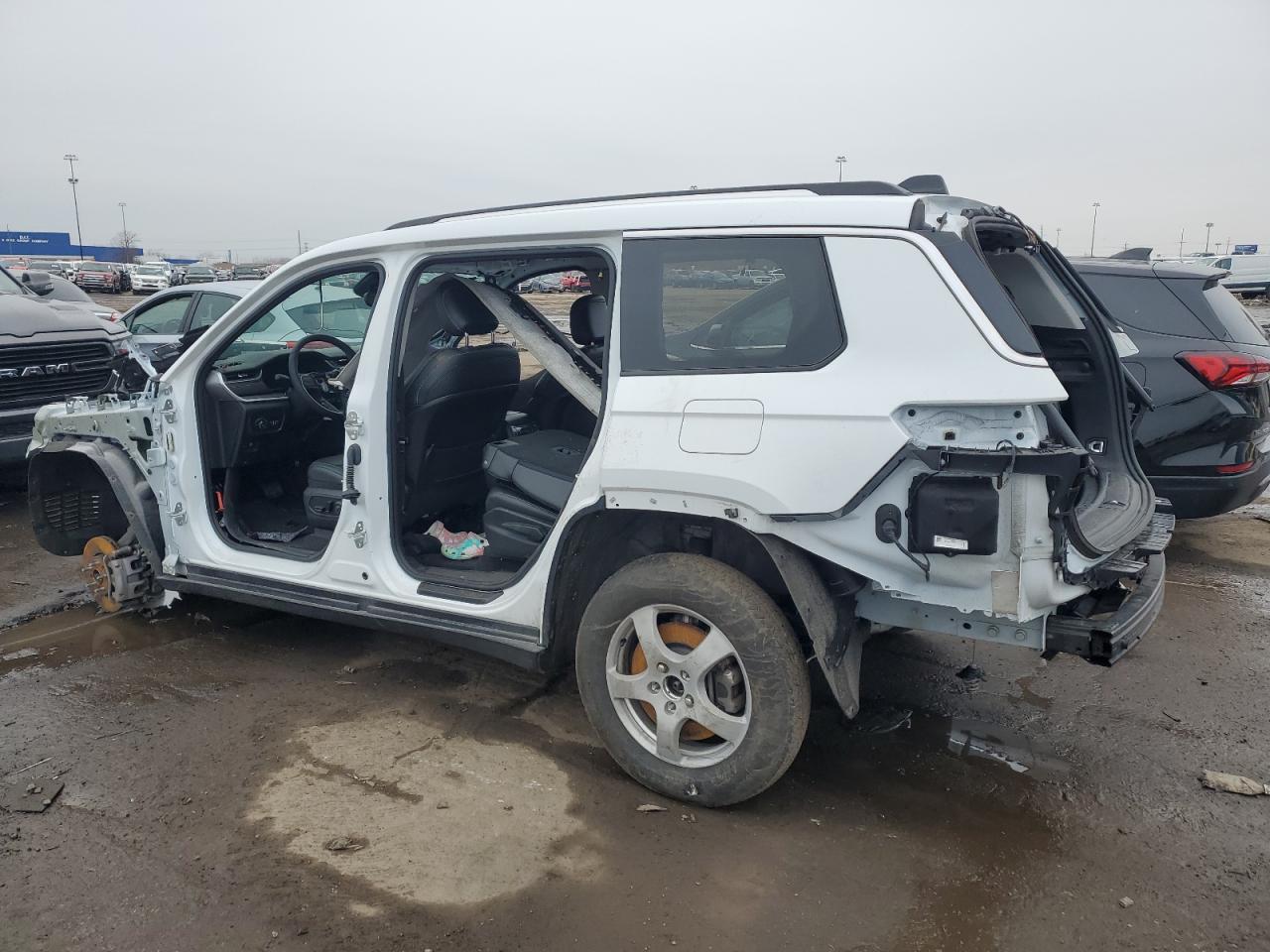 2024 JEEP GRAND CHEROKEE L LIMITED VIN:1C4RJKBG8R8917079