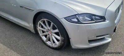 2016 Jaguar XJ SAJAA2290GNV97724 VIN:SAJAA2290GNV97724