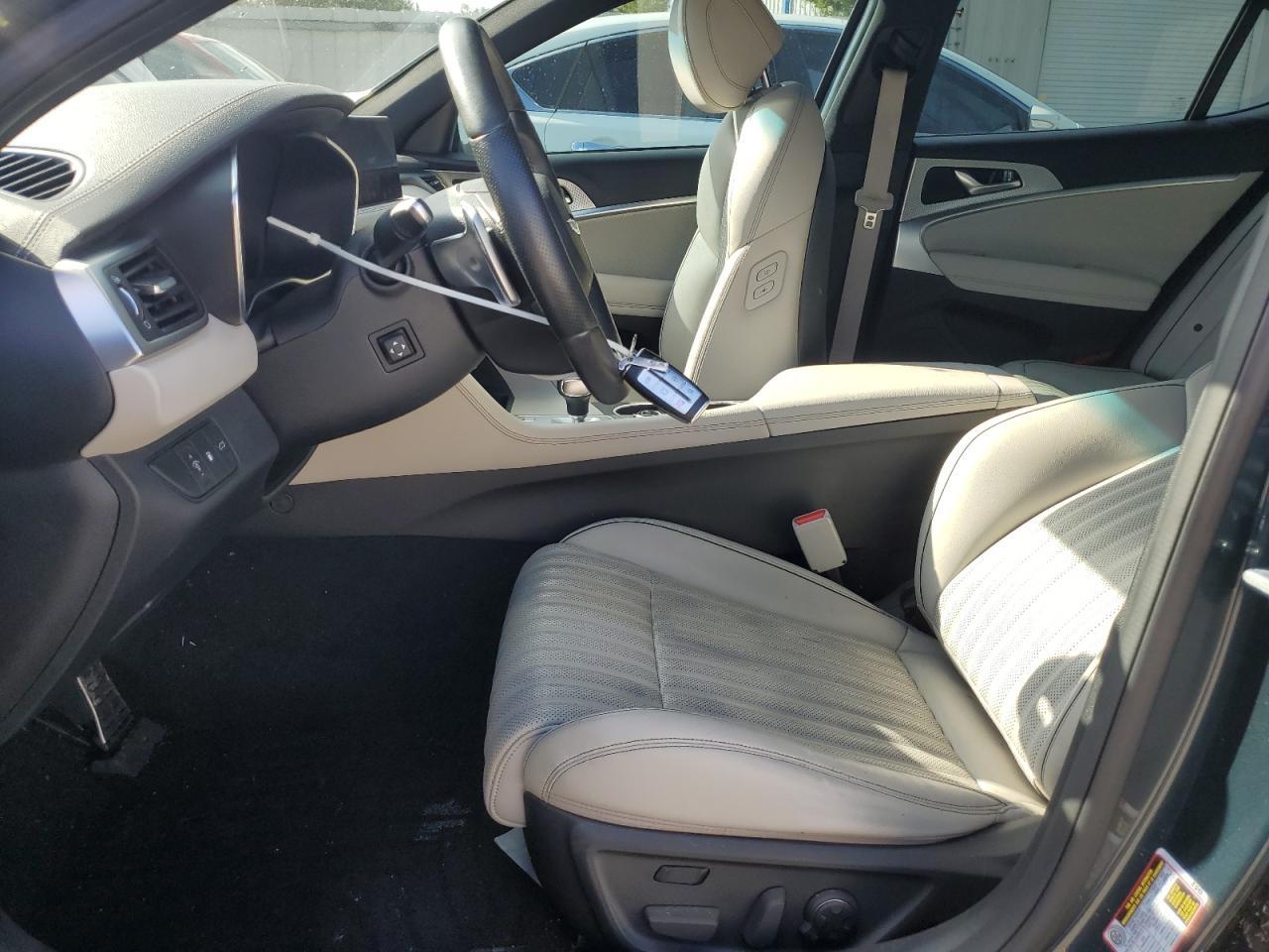 2022 GENESIS G70 BASE VIN:KMTG54TE9NU084593